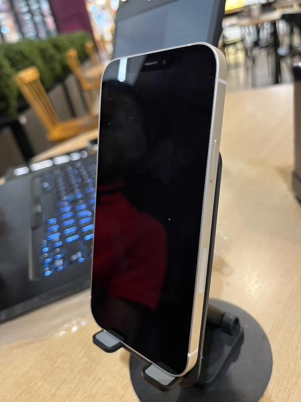 iPhone 12